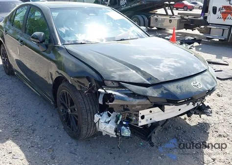 2025 Toyota Camry Se z USA, uszkodzony, nr VIN 4T1DBADK1SU520972